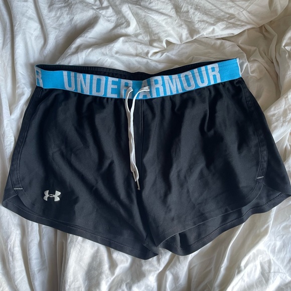 Under Armour shorts - Picture 1 of 3